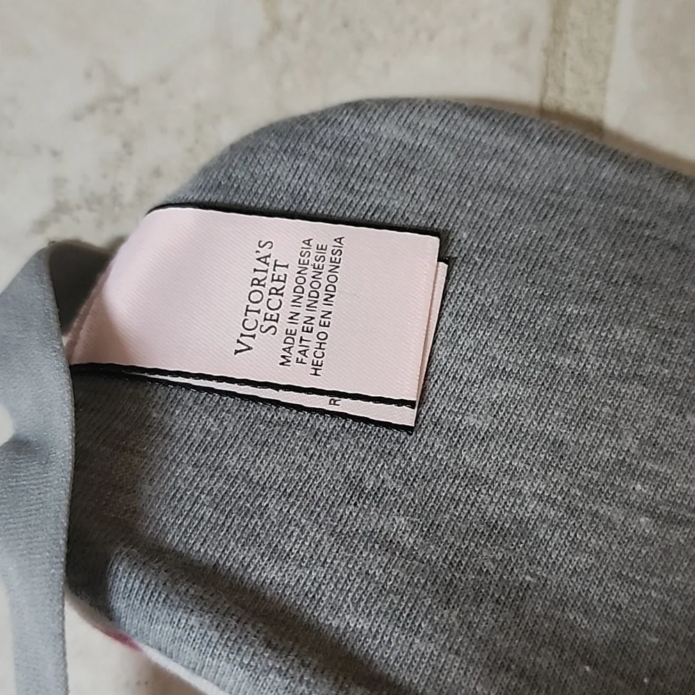 🩵 VICTORIA'S SECRET Face Mask 🩵